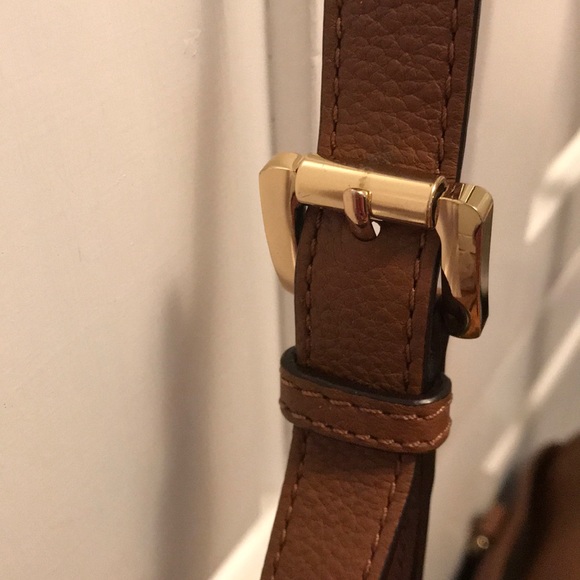 Michael Kors Pebbled Large "Margo" Leather Bag Tan Satchel & Crossbody Strap - Picture 4 of 8